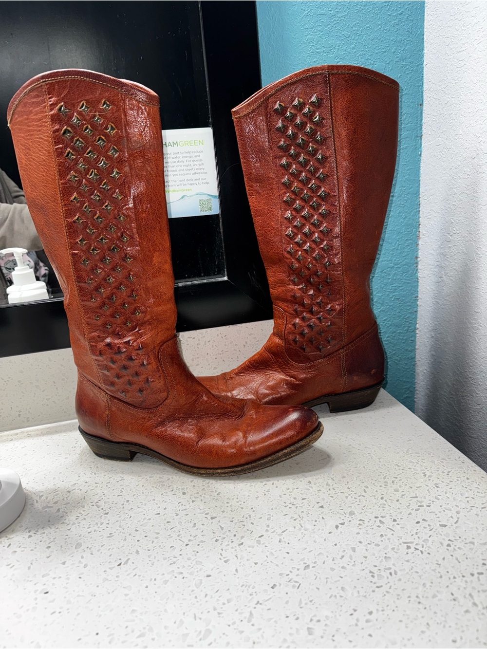 FRYE RIDER PYRAMID PULL ON WHISKEY SOFT VINTAGE LEATHER